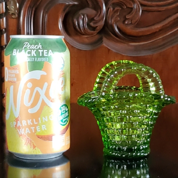 Vntg 4" Smith Glass 🥑 Green 2 Handle Basket - Picture 3 of 9